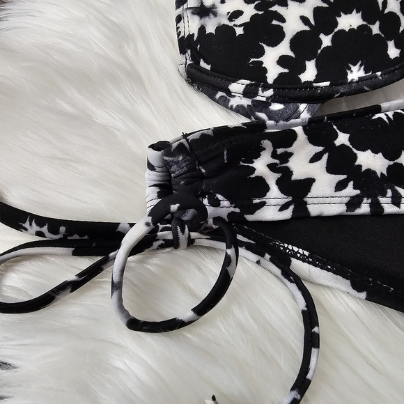 Bisou Bisou ✦ Tie Dye Bikini Set ✦ Black & White Mineral Wash + Twist Halter Top - Picture 6 of 17